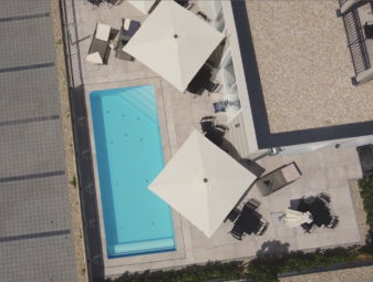 Drohnenaufnahme Pool Landhaus Bad Gleichenberg
