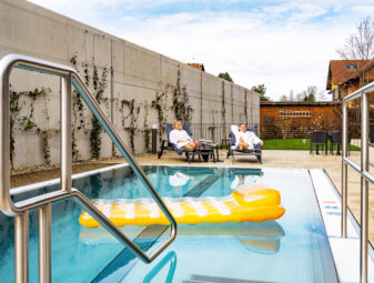 Am Pool im Aparthotel Bad Radkersburg